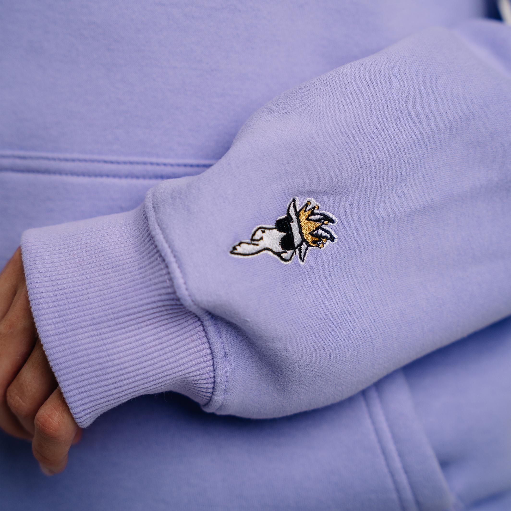 Close-up of sleeve logo embroidery on lavender WG Hooded Sweatshirt#color_lavender